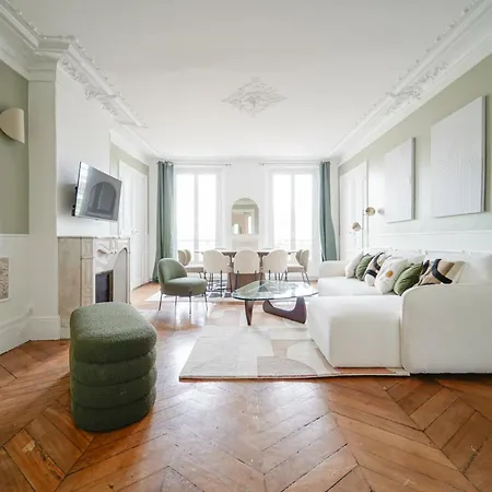 Elegant 4 Bedroom Spacious And Decorated Appartamento *