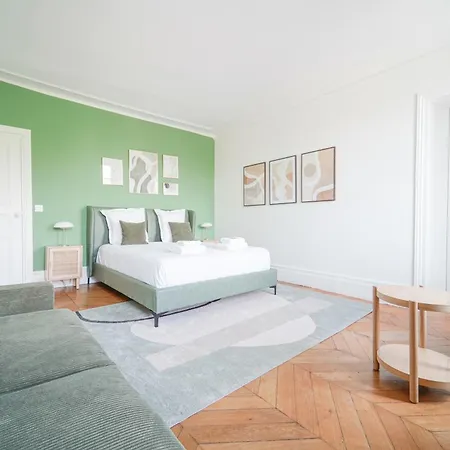 Elegant 4 Bedroom Spacious And Decorated * Parigi